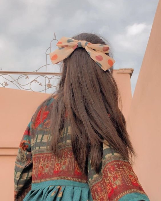 Attitude hidden face girl pic for Instagram 2