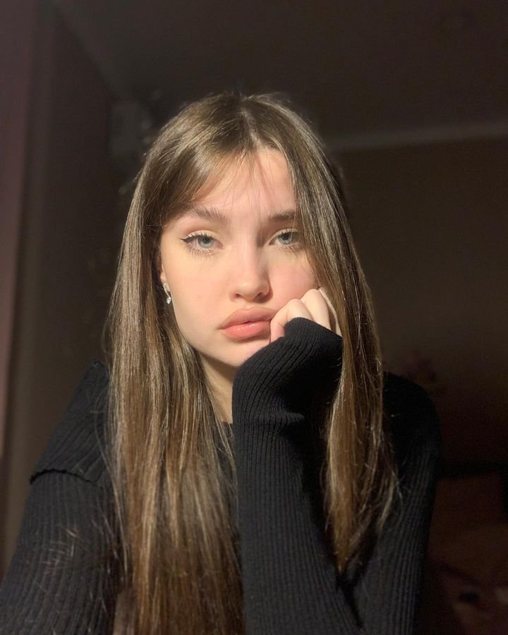 Beautiful Girl Dp for Instagram