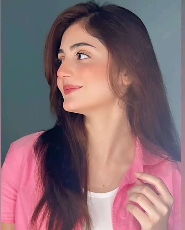 Cute Girl Pic Love 1