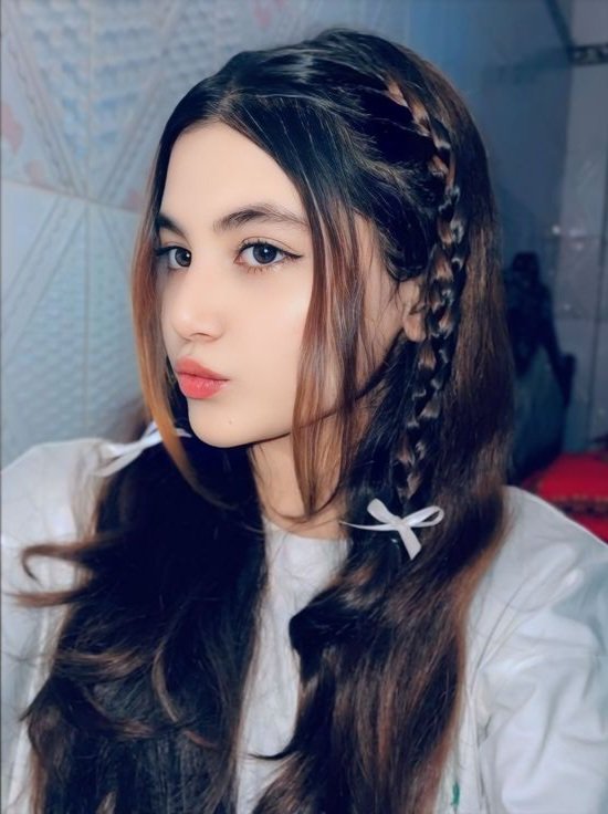 Cute girl pic for dp instagram stylish