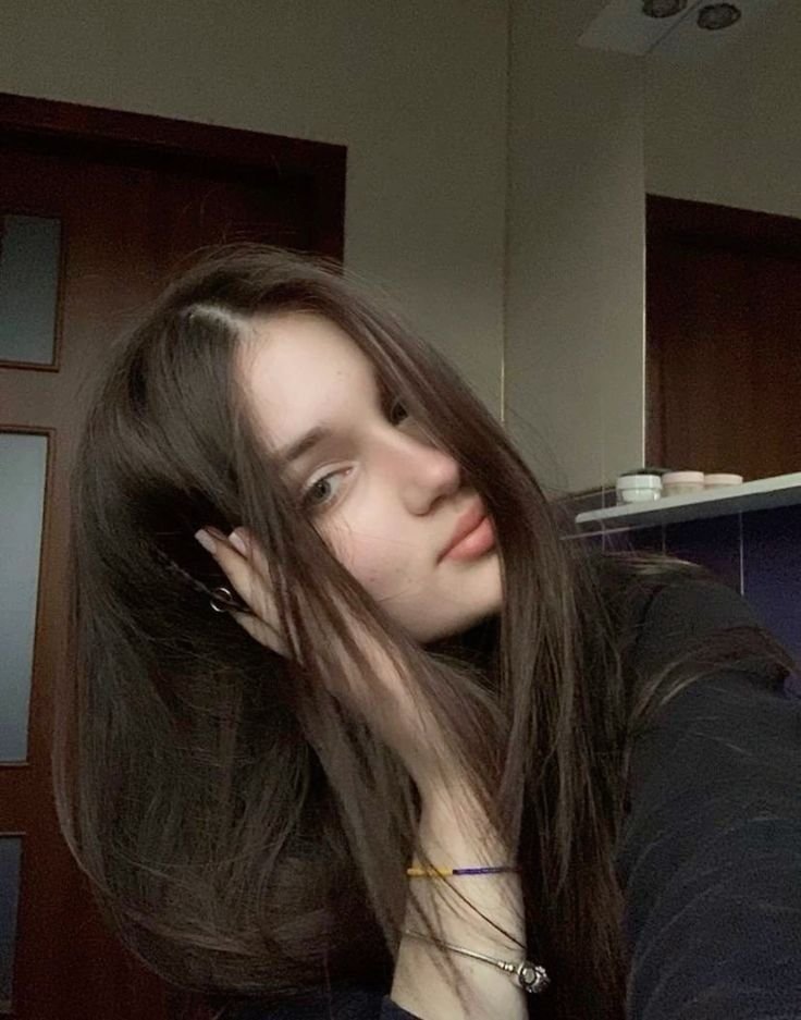 Cute girl pic instagram 2