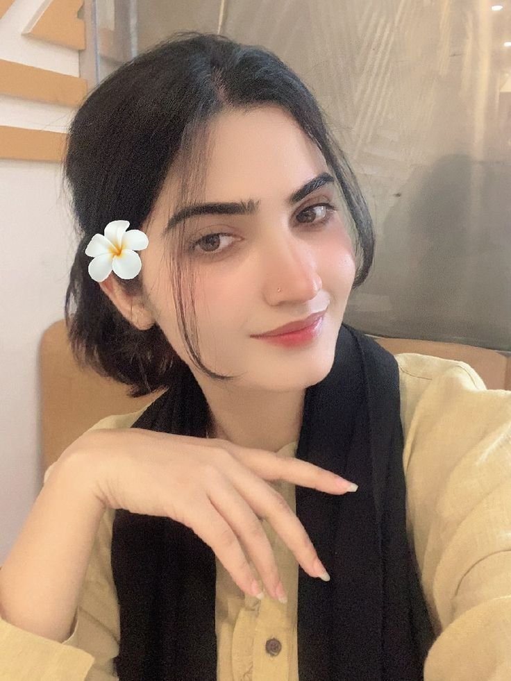 Cute girl pic profile 2