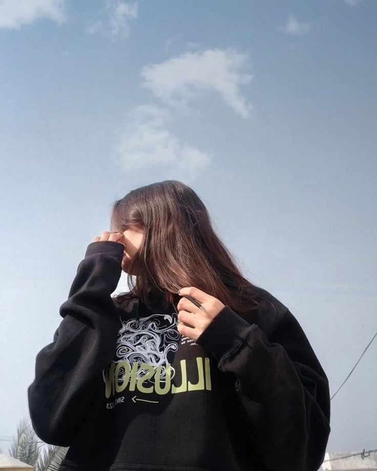 Cute hidden face dp for girls