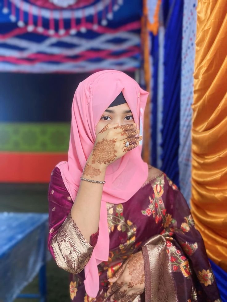 Cute hijab girl Pic 2