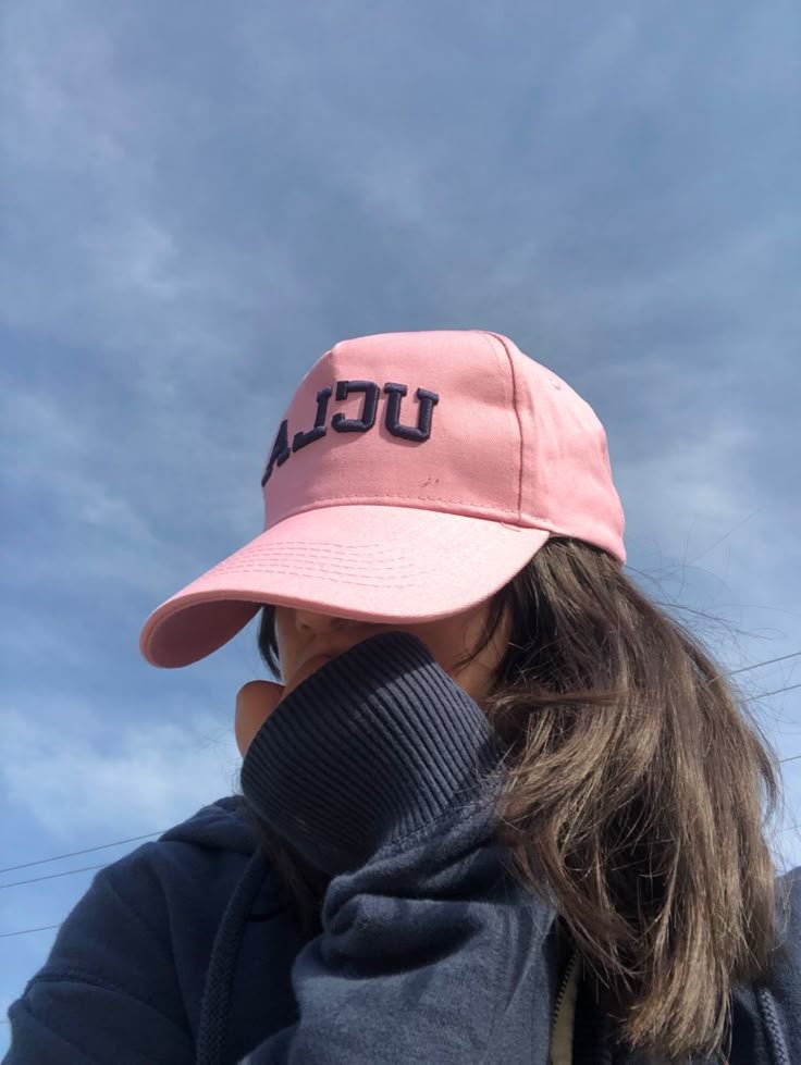 Hidden Face Girl pic black and white 1