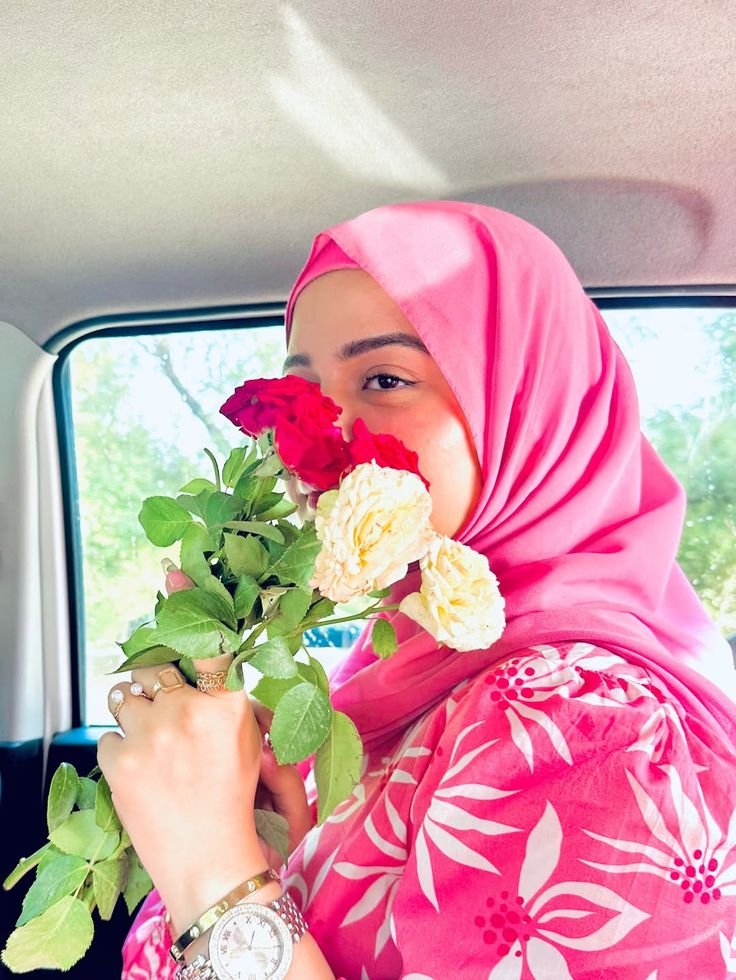 Hijab Girl Photo real 1