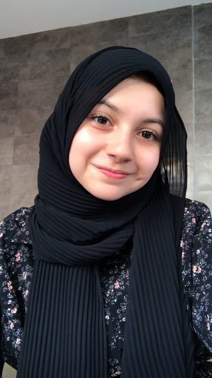 Hijab girl photo cartoon 2