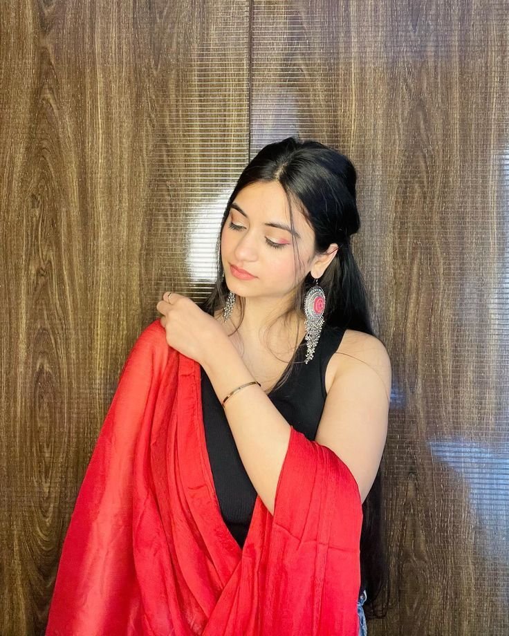Ladki Ka Photo Hindi_1 Ladki Ka Photo Hindi 1