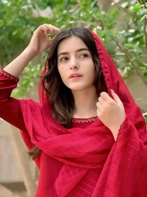 Real Girl Pic Simple Real Girl Pic Simple